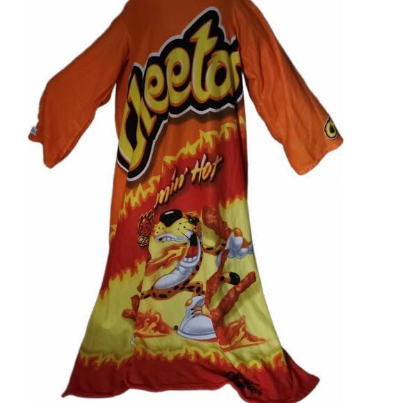 Chester Cheeto Long Sleeve Snuggie Blanket - Picture 1 of 4